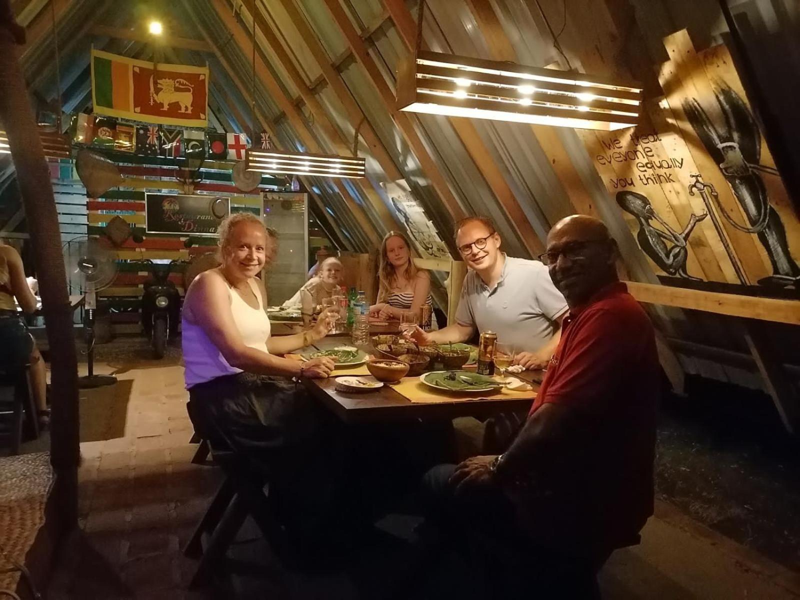Dinna Nature Hostel Szigirija Kültér fotó