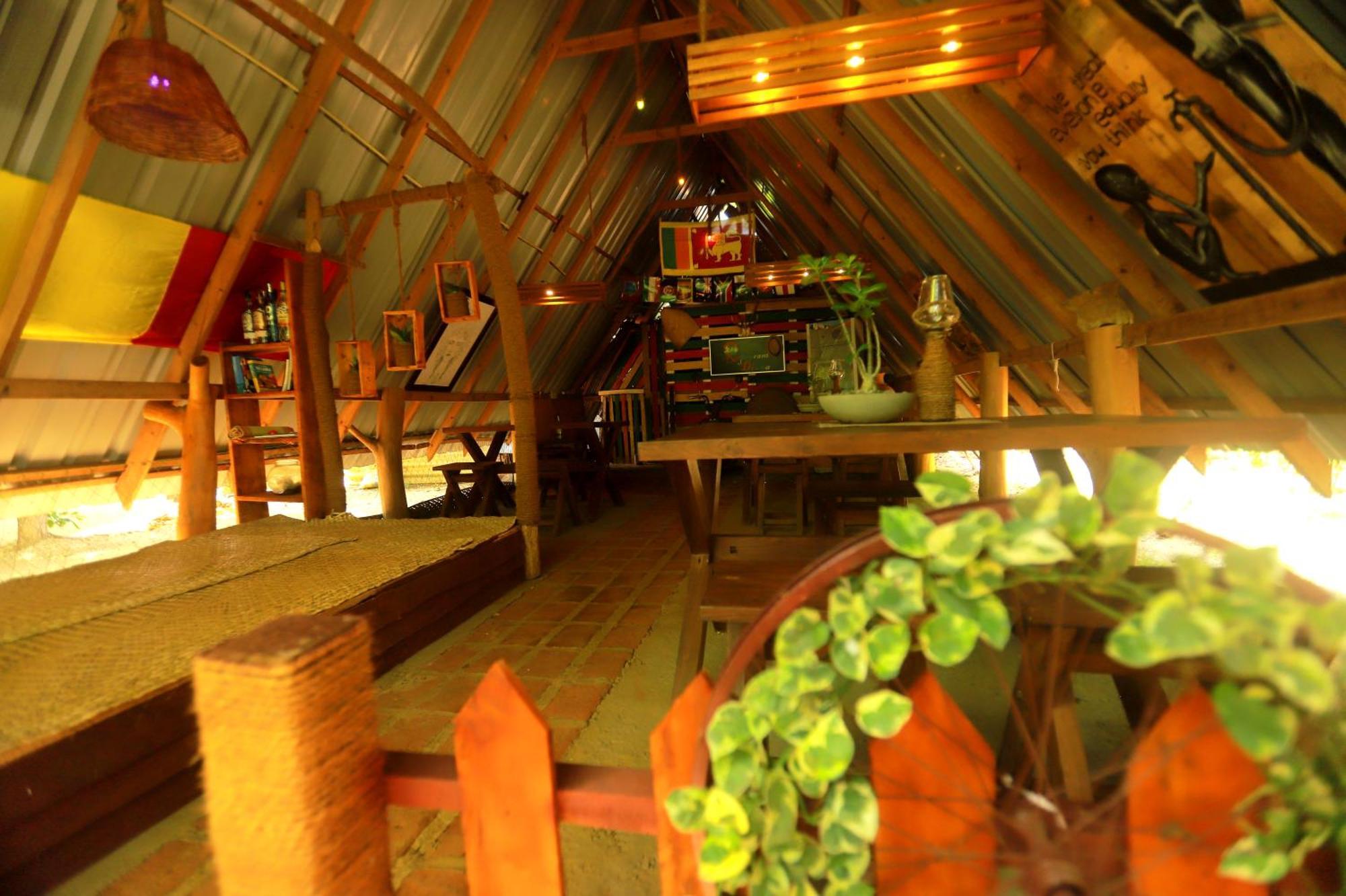 Dinna Nature Hostel Szigirija Kültér fotó