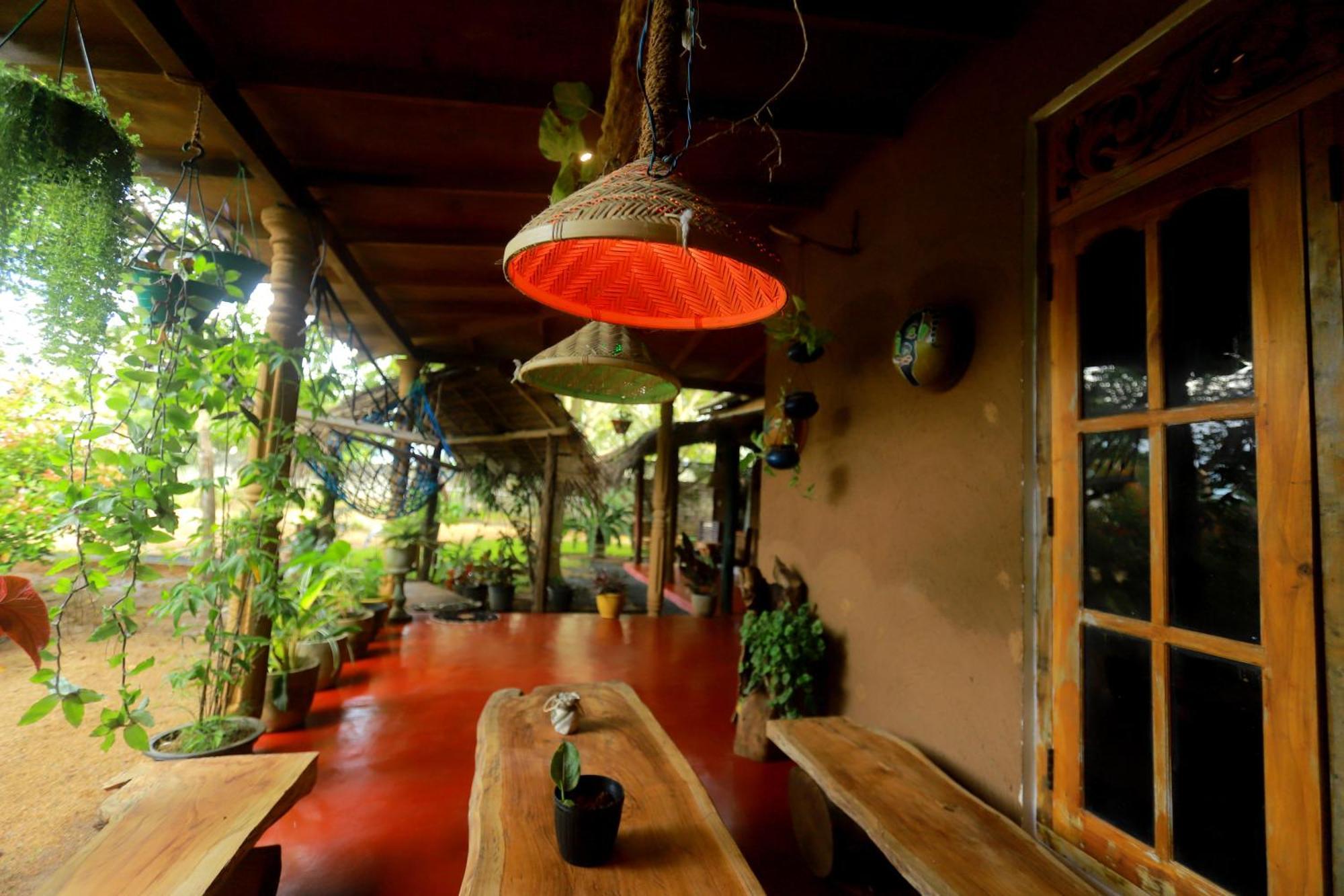 Dinna Nature Hostel Szigirija Kültér fotó
