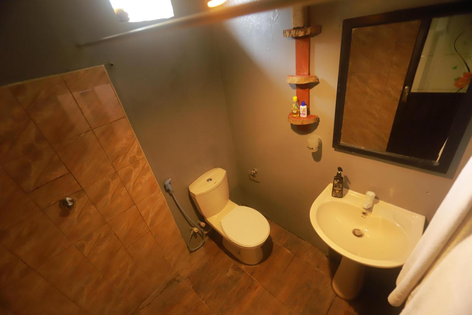 Dinna Nature Hostel Szigirija Kültér fotó