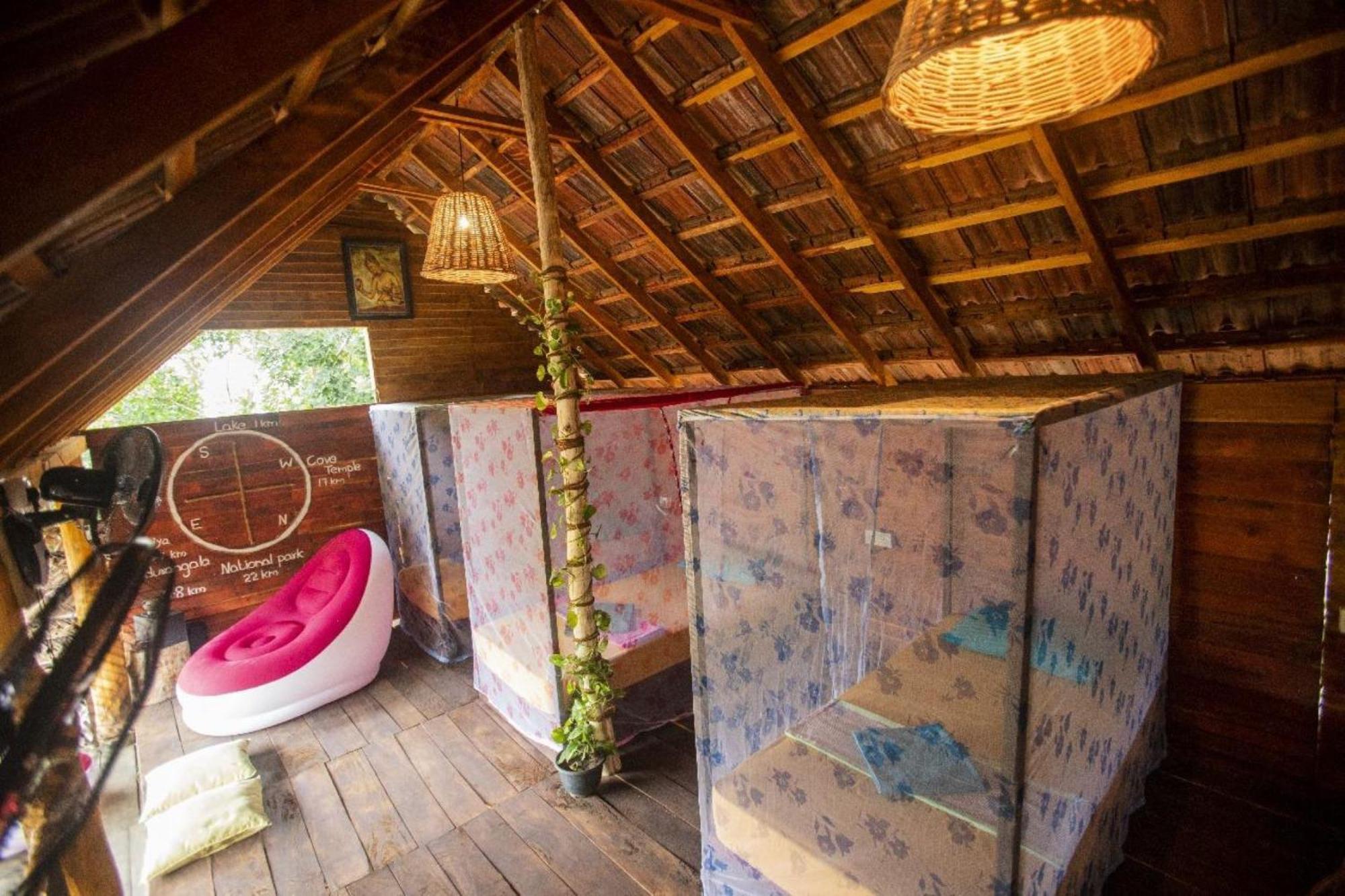 Dinna Nature Hostel Szigirija Kültér fotó
